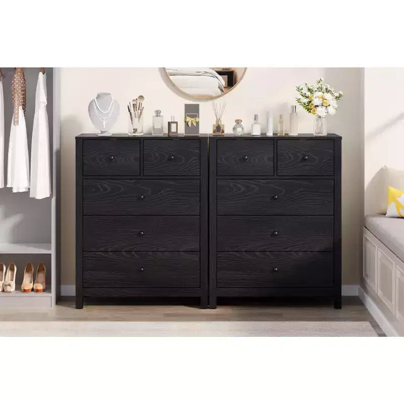 Fluted 5 Drawers Dresser, Modern Wood Grain Chests of Drawers, with Deep Drawers